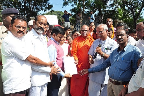 Hindu