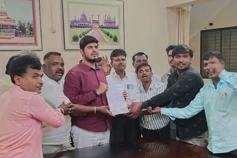 Internal Reservation, State Government, Basavanbagewadi, Scheduled Caste, Nandi Sugar Factory, Satyajita Patil, Shivananda Patil, Belgaum,