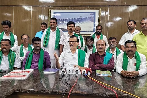 KURUBURU SHANTAKUMARA PRESS MEET