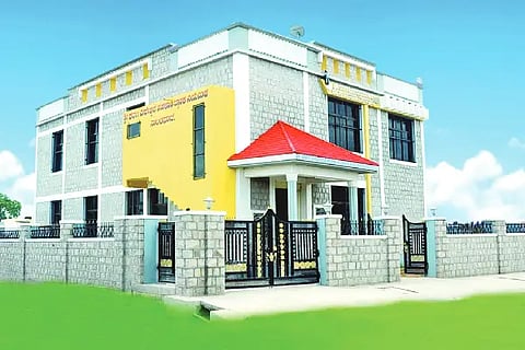 Nalatwada, Sharan Veereshwar Cooperative Bank, MS Patil, BM Talikoti, AG Gangana Gowda, Basavaraja Gangana Gouda, Mahantesh Gangana Gouda (MAG),
