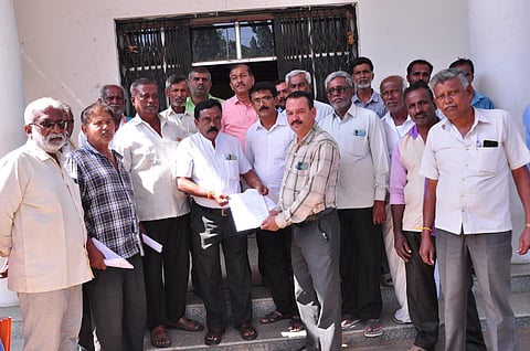 Protest by Hulivaana villagers Mandya
