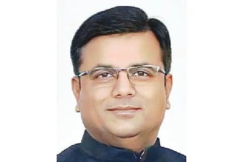 SHREENIVAS MANE