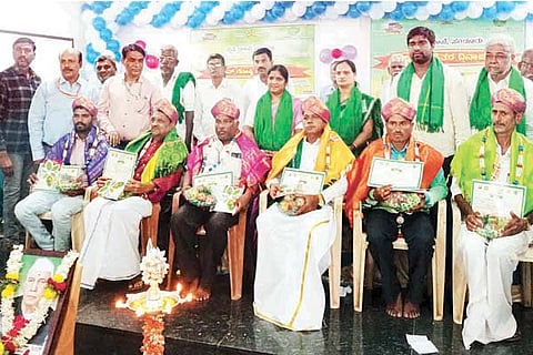 Sandur formars day