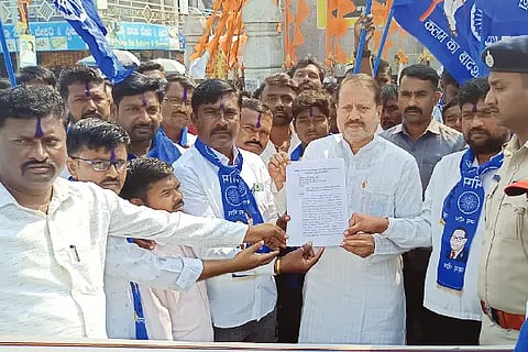 Session, Muddebihala, Inner Reservation, Madiga Inner Reservation Struggle Committee, C.S. Nadagowda, Zero Time, H.C. Mahadevappa,