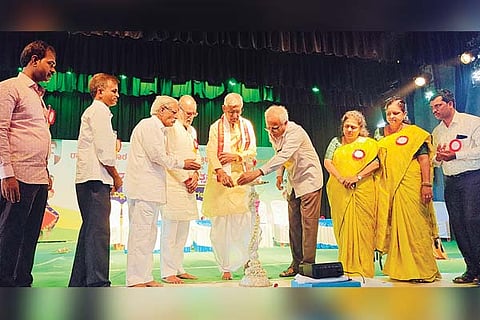 Sindhanur Guru Vandane