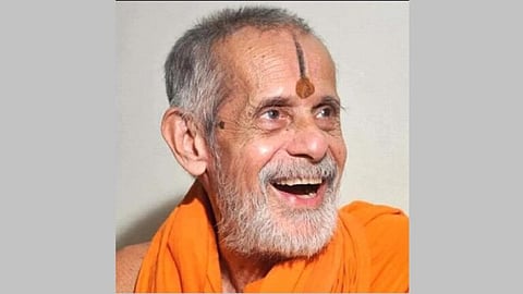 Sri-Pejawar-Swamiji-768x432