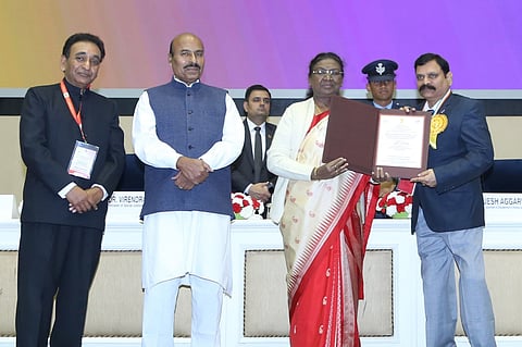 dvg-award.jpg