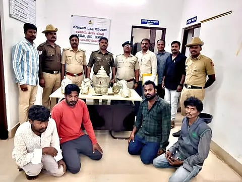 klr town police