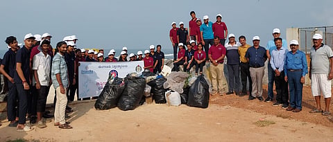 mng--1 Dec Beach clean