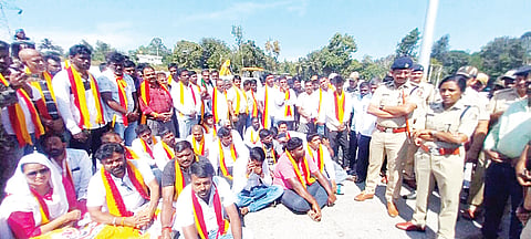 ಟೋಲ್ ಸಂಗ್ರಹಕ್ಕೆ ವಿರೋಧ