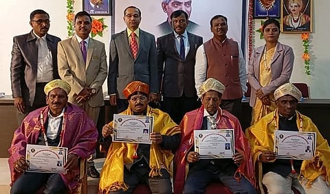 vakilar sang - Copy