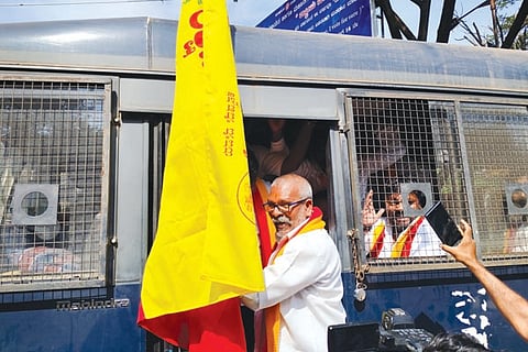 06Manju2