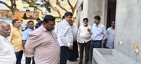 ಇಂದಿರಾ ಕ್ಯಾಂಟೀನ್ ಕಾಮಗಾರಿ ಪರಿಶೀಲನೆ