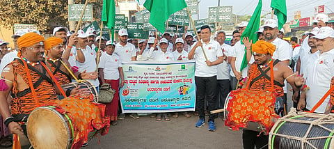 22 MANJU 01