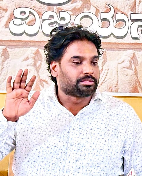 28 MANJU 1