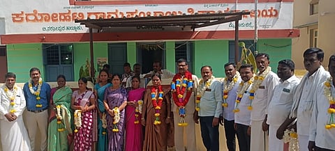 ತಿ.ನರಸೀಪುರ ತಾಲೂಕು ಕರೋಹಟ್ಟಿ ಗ್ರಾಪಂ ಉಪಾಧ್ಯಕ್ಷರಾಗಿ ಕೇತಹಳ್ಳಿ ಗ್ರಾಮದ ರೇವಣ್ಣ ಮಂಗಳವಾರ ಅವಿರೋಧವಾಗಿ ಆಯ್ಕೆಗೊಂಡರು. ಮಂಜುಳಾ, ಬನ್ನಹಳ್ಳಿ ಸೋಮಣ್ಣ, ಪ್ರಭು, ಸುರೇಶ್, ನಾಗರಾಜು, ಕೆ.ಬಿ.ಜಗದೀಶ್, ಪುಟ್ಟಸ್ವಾಮಿ ಇತರರಿದ್ದರು.