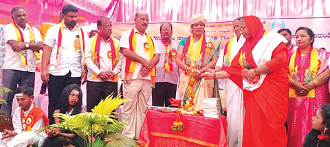 5Athanigrameen2