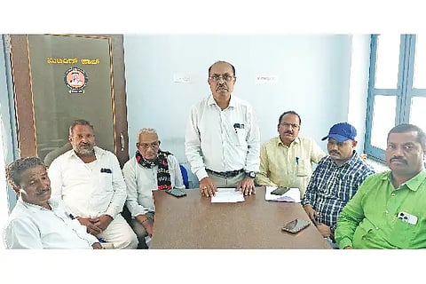 Akhil Karnataka Veerashaiva Lingayat Handevajira Samaj, Mahasammelan, Basavanbagewadi, Bagalkote, Kudalasangam, Dr.S.S. Patil,