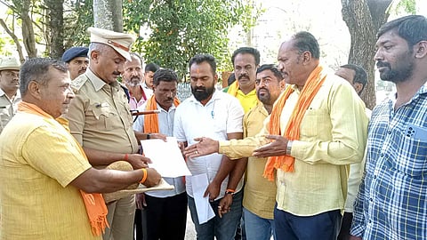BJP workers protest Mandya