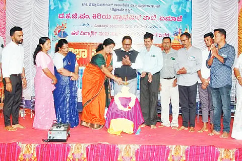 Btw_Prathiba Puraskara