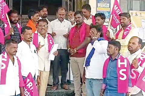 Devadurga DSS protest