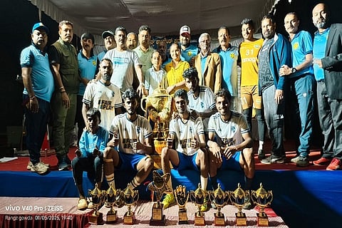 FOOT BALL