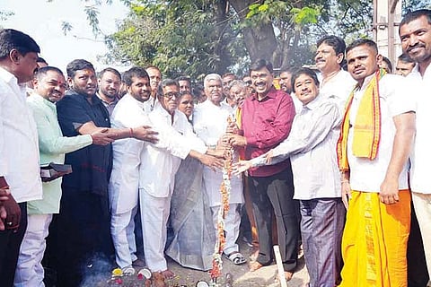 Gangavathi road repair