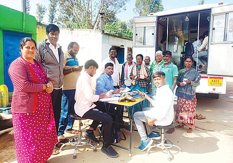 HUN-JAN-24-4(EYE CAMP IN TRIBLES AREA)