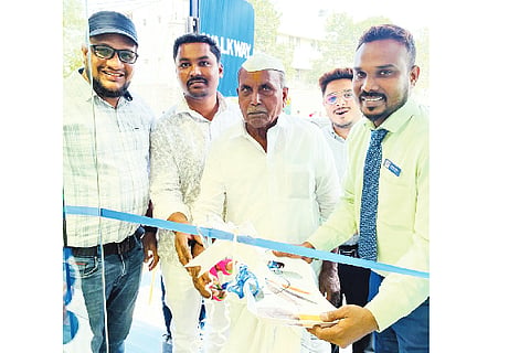 Inauguration of Walkway Footwear