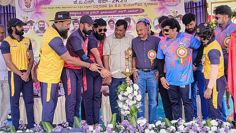 KVS Cricket Tournament starts in PET Mandya