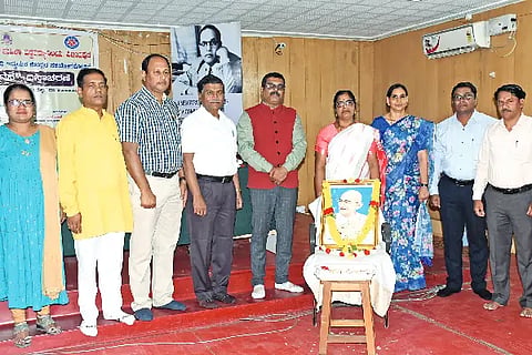 Let the students know the philosophy of Mahatma Gandhi