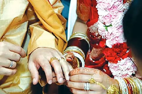 mass marriage