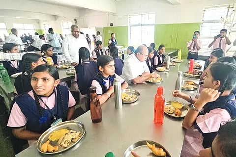 MLA Banakar visits Morarji Residential School