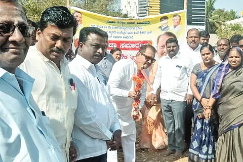 Rs 100 crore grant for the development of Muddebihal constituency