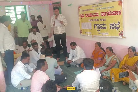 Selection of beneficiaries by applause