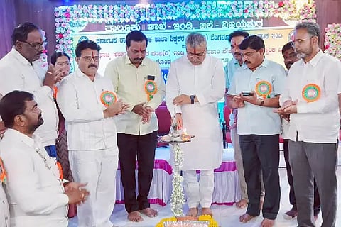 Tribute to office bearers, directors of Government Employees Union