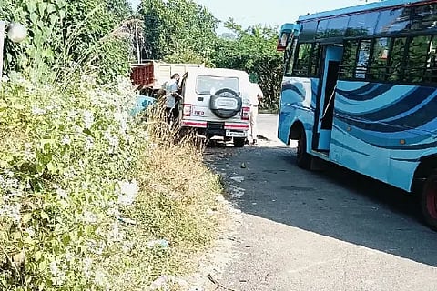 Upp_Private Bus