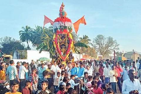 Vasudeva Sri's chariot festival in Hebballi