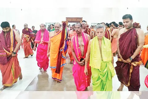 adamaru shri