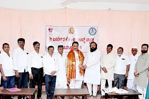 loknath-agrawal-unopposed-for-basavanbagewadi-basaveshwar-bank