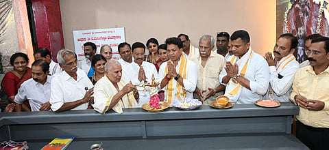 mng-jan 7-kavoor temple