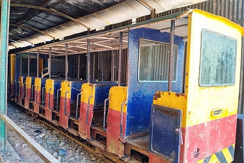 toy train