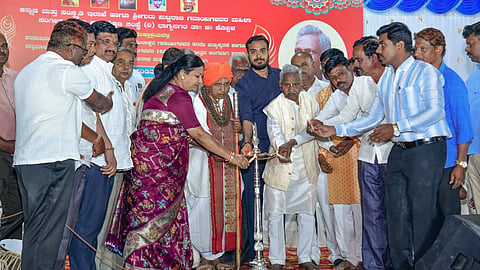 district koppal bhagyanagara gavayi feliciation