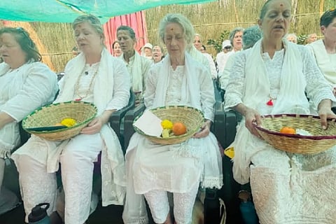 200 Foreigners Embrace Sanatan Dharm