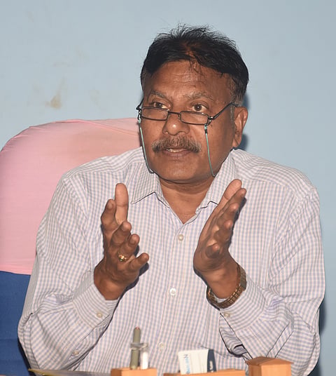 21 Dwd 1 (Dr. Veeranna Bolishetti)