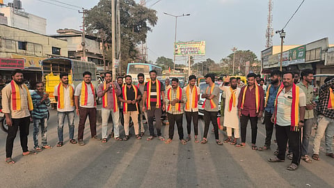 21blh7 protest