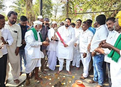 22Athani1