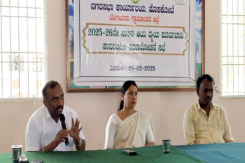 ಆಯವ್ಯಯ ಪೂರ್ವಭಾವಿ ಸಭೆಯಲ್ಲೇ ಗದ್ದಲ