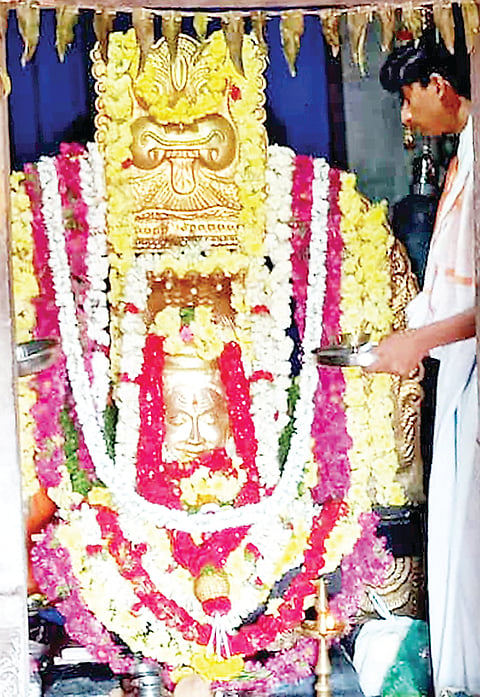 ಶ್ರೀ ಪಾತಾಳೇಶ್ವರ ದೇಗುಲದಲ್ಲಿ ವಿಶೇಷ ಪೂಜೆ