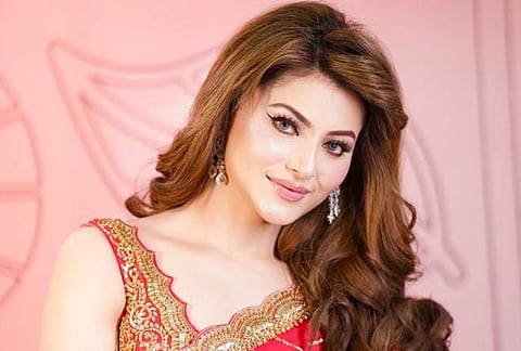 4854-urvashi